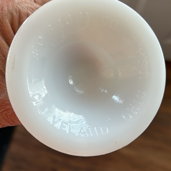 Vintage EO Brody Co Pedestal Honeycomb Milk Glass Compote - Picture 5 of 7